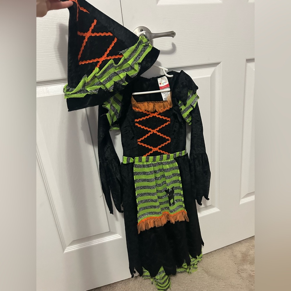Witch costume